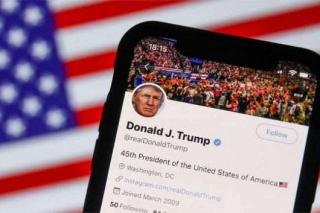 ট্রাম্পের টুইটার অ্যাকাউন্ট ফিরিয়ে দিলেন মাস্ক!