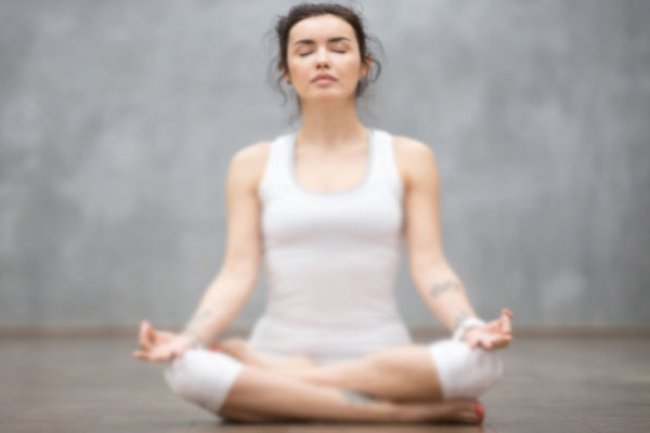 এই শীতে ঠান্ডার সমস্যা থেকে মুক্তি পেতে ইয়োগা…