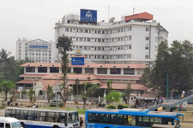বিশ্ববিখ্যাত ও দক্ষিণ ভারতের অন্যতম বেস্ট হসপিটাল বেঙ্গালোরের নারায়ানা হসপিটালে কিভাবে ও কি পদ্ধতিতে ডক্টর দেখাবেন