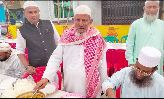 মৃত্যুর আগেই নিজের কুলখানি পালন করলেন মোসলেম মিয়া!