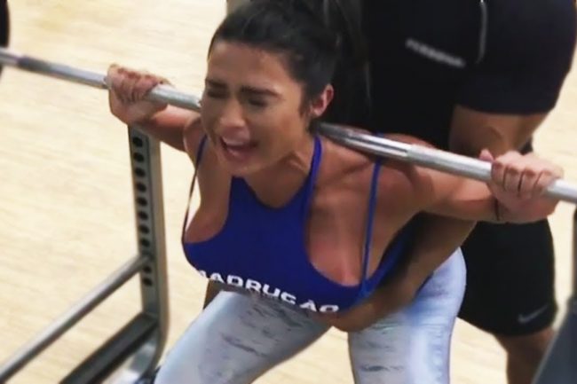 জিমে ঘটে যাওয়া অপ্রত্যাশিত ও হাস্যকর ঘটনা!