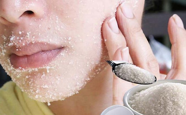 ত্বক চকচকে রাখতে চিনি না খেয়ে শরীরে মাখুন!