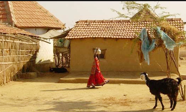 যে গ্রামে সন্তান জন্ম দেয়া নিষেধ!