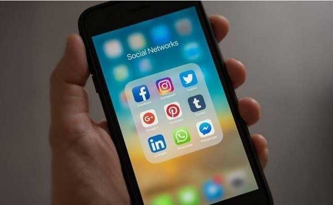 সোশ্যাল মিডিয়ায় জনপ্রিয় হতে যা করবেন