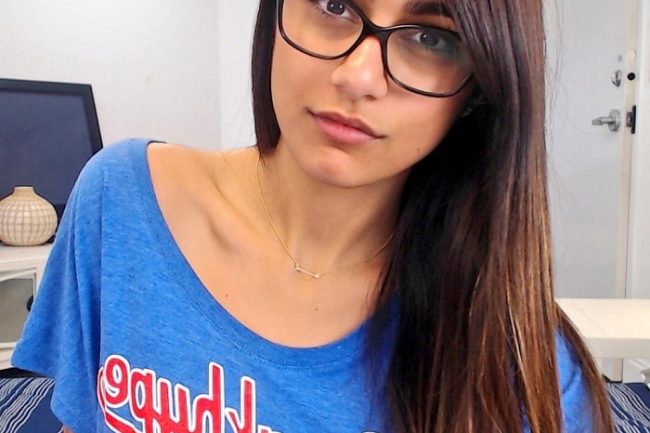 নকল স্তন Mia খালিফার? 'গোপন তথ্য' ফাঁস করলেন নিজেই!