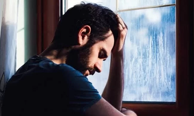 একাকিত্ব কাটিয়ে ওঠার সহজ চারটি উপায়