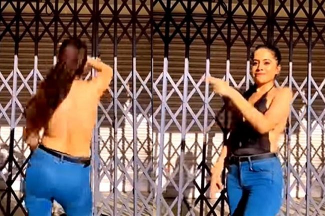 স্বল্প বস্ত্রে 'কাঁচা বাদাম' গানে তুমুল নাচ উরফির, নজরকাড়া ভিডিও ভাইরাল