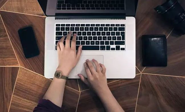 অনলাইনেই নিজের ভাগ্য গণনা করুন!