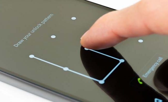 স্মার্টফোনের স্ক্রিন লক, পাসওয়ার্ড সব ভুলে গেছেন, কী করবেন?