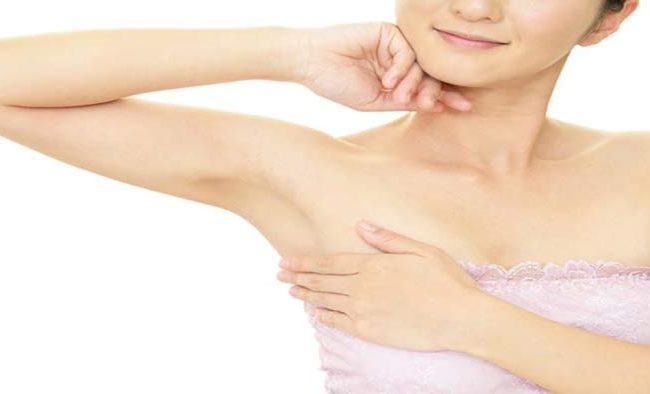 বেকিং সোডায় দূর হবে বগলের কালো দাগ!